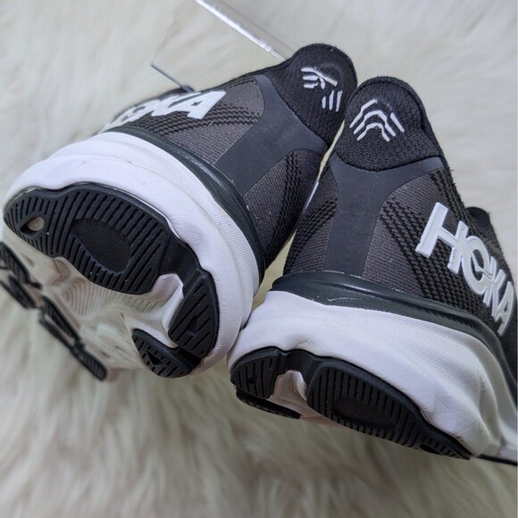 HOKA Women's Clifton 9 Running Shoe | Size 7.5 B - Picture 9 of 10